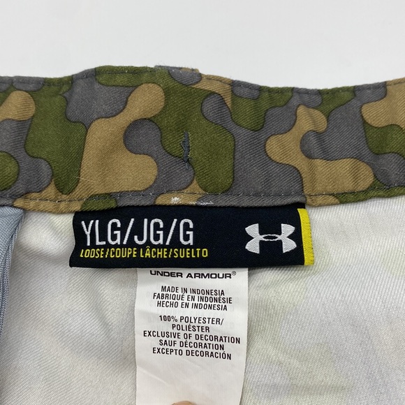 Youth large camo board shorts like new. Under Armor. Pockets. - Picture 10 of 10